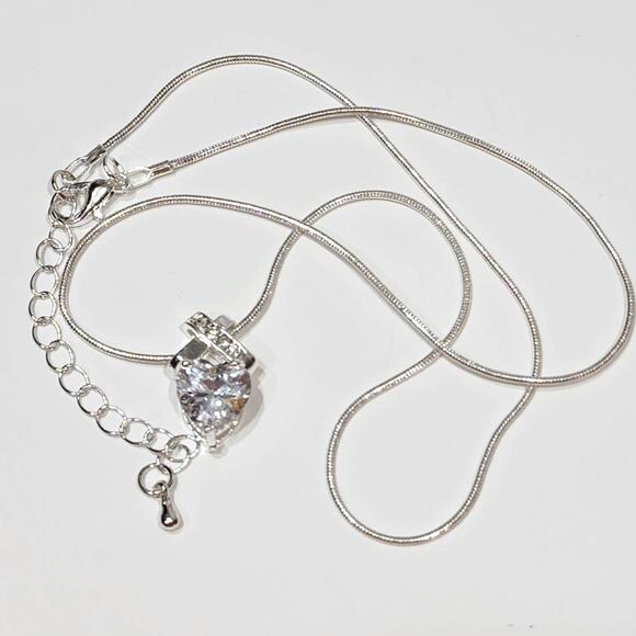 Cross My Heart Infinity Silver Heart Necklace Made with‎ Swarovski Crystals - Picture 4 of 12